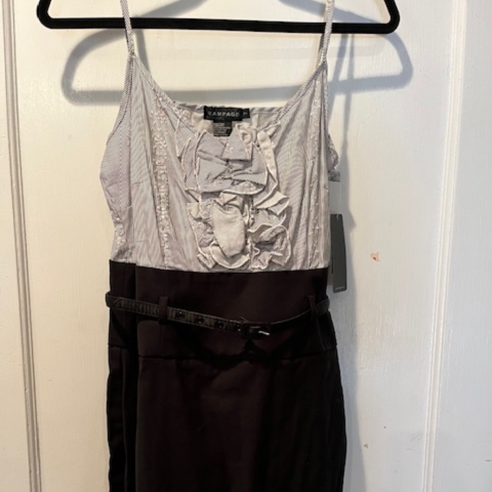 Black & White Ruffled Dress with Belt -NWT - Size 7